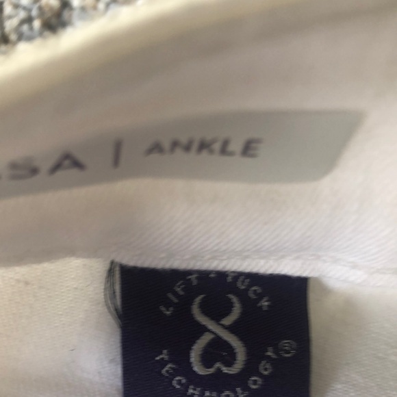 NYDJ Women's White Jeans Petite - Picture 10 of 11